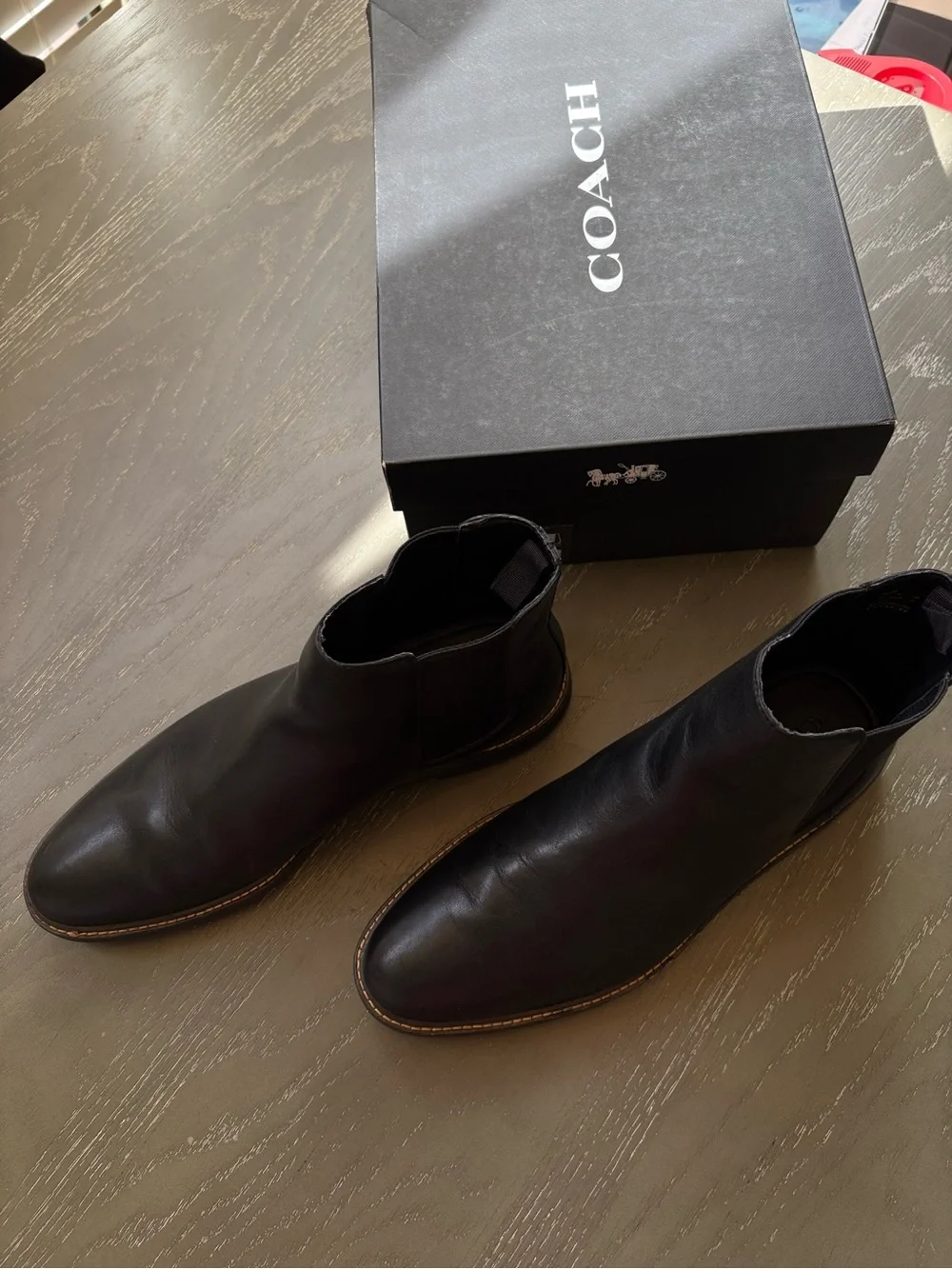 Coach Men’s Leather Chelsea Chukka Boots